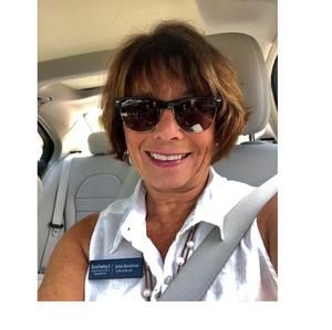 Meet your Posher, Jackie